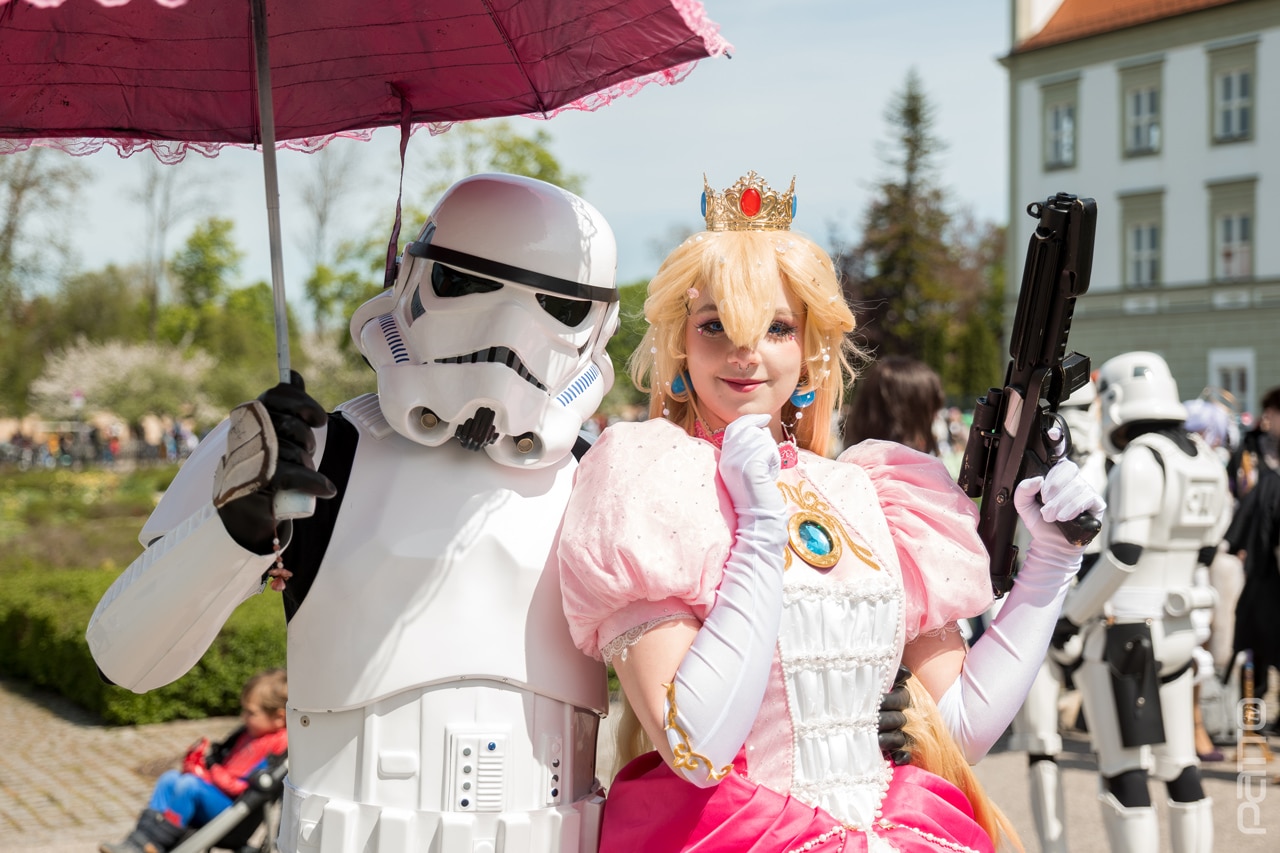 aniMUC 2025 Sky Trooper und Prinzessin Peach Cosplay